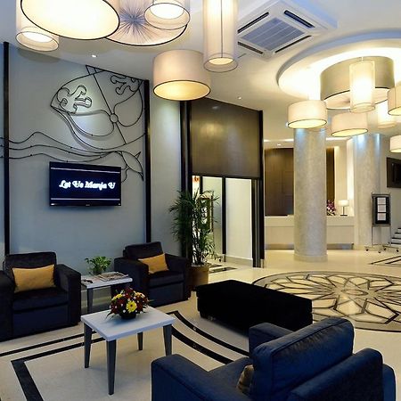 Holiday Villa Hotel & Suites Kota Bharu - Wakaf Che Yeh, Night Market Exterior foto