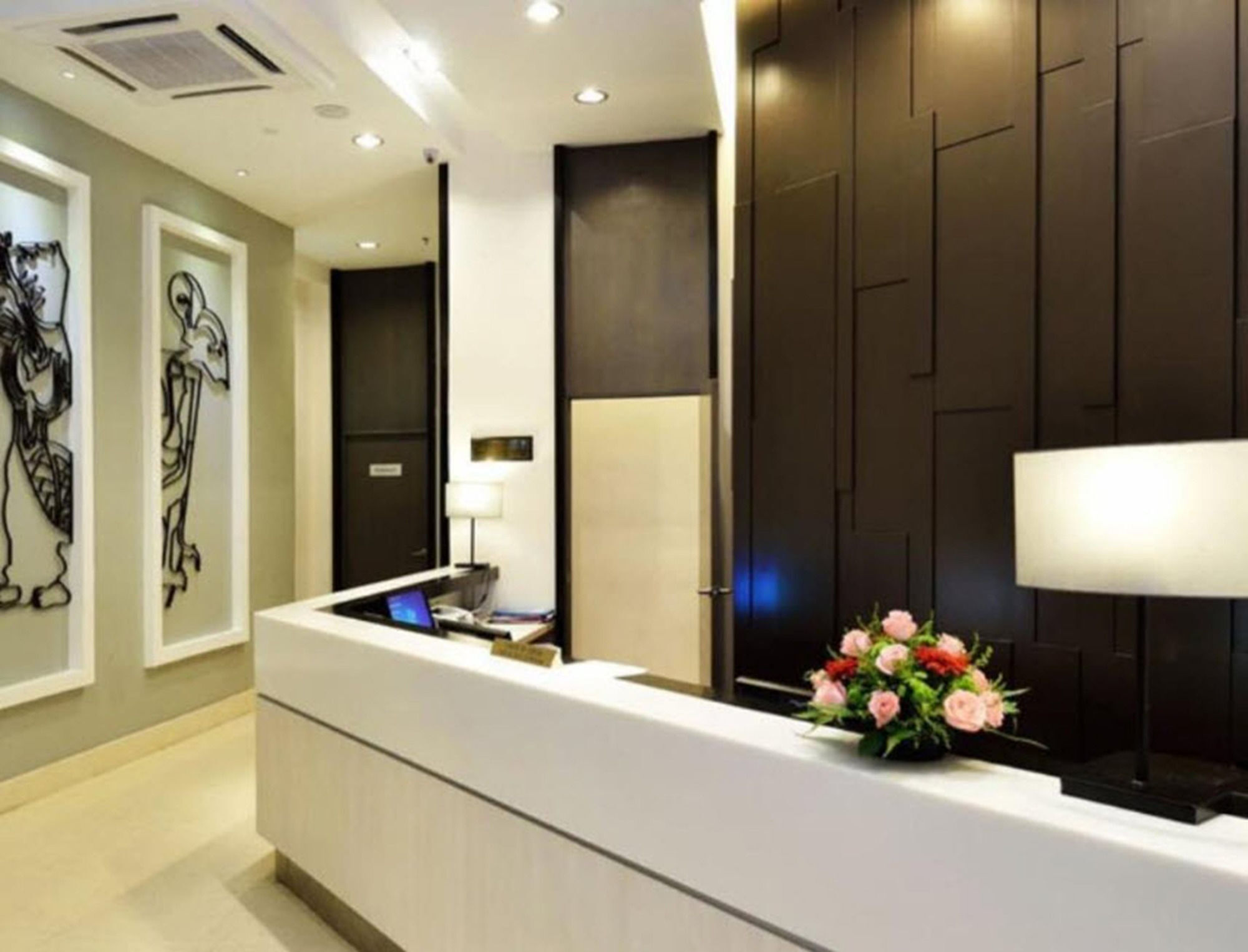 Holiday Villa Hotel & Suites Kota Bharu - Wakaf Che Yeh, Night Market Exterior foto